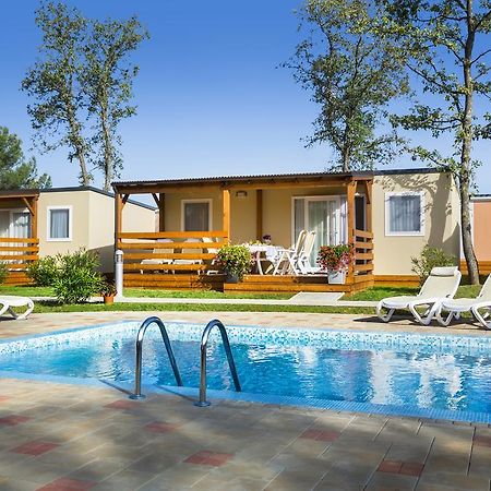 Maistra Camping Valkanela Mobile Homes ฟุนตานา ภายนอก รูปภาพ