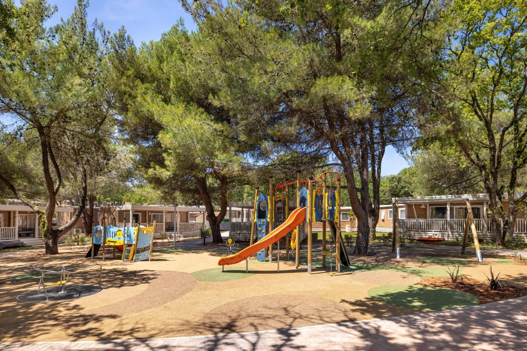 Maistra Camping Valkanela Mobile Homes ฟุนตานา ภายนอก รูปภาพ